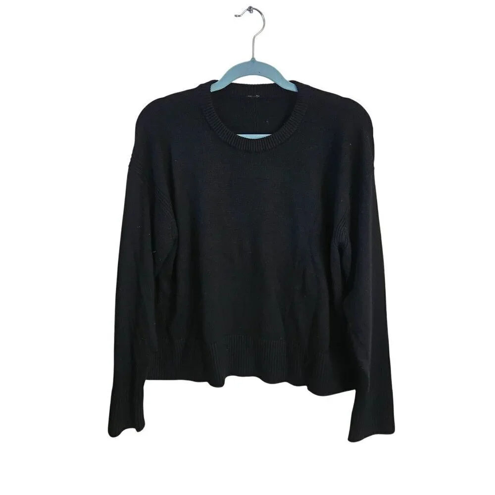 Lululemon Black Ribbed Shoulder Cashmere Blend Sweater Size L